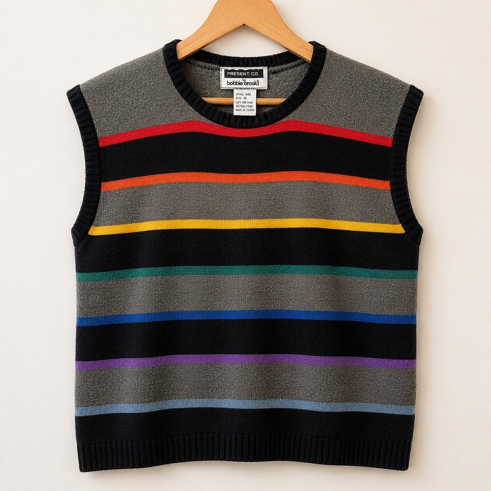 Vintage Present Co Bobbie Brooks Rainbow Stripe Sweater Vest Black Rainbow M